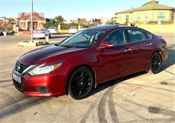 نيسان ألتيما